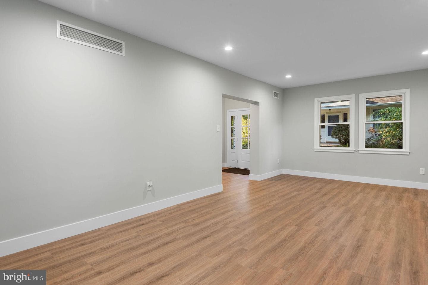 281 Bickley Road photo 8