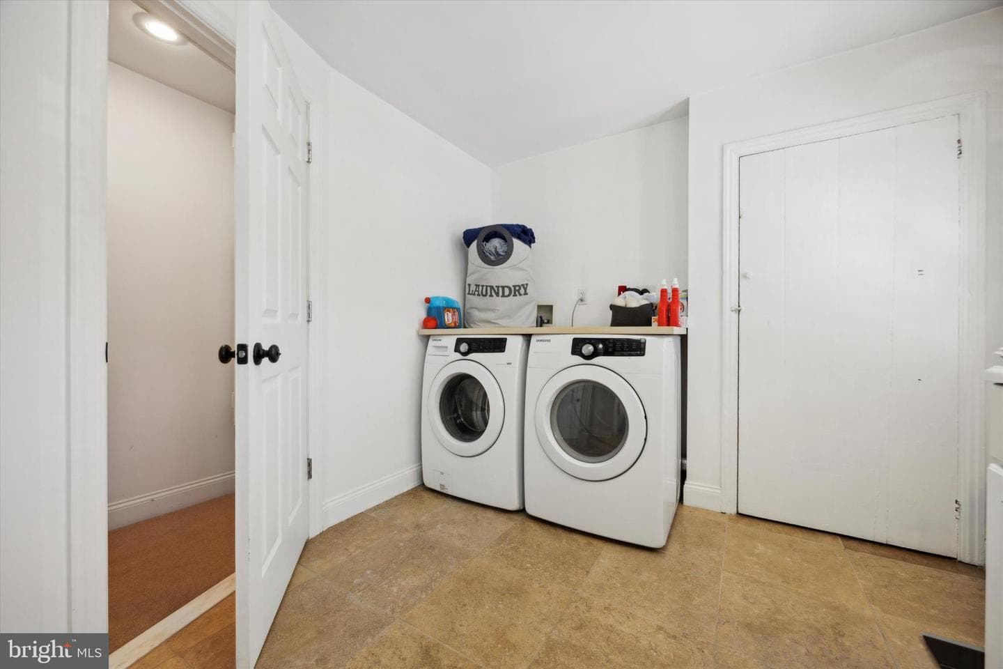213 Front Street photo 11