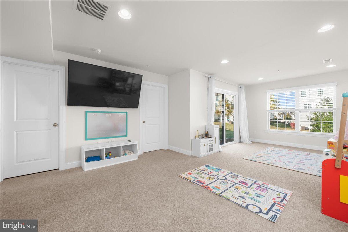 205 Cadence Court photo 31