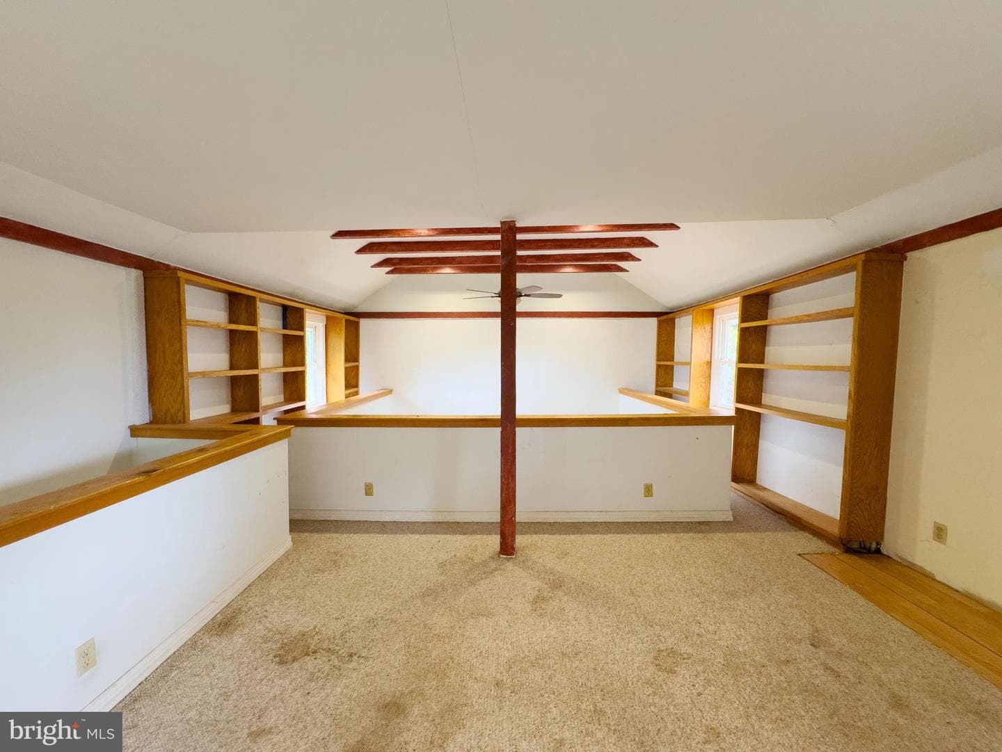 207 Vaughn Road photo 12