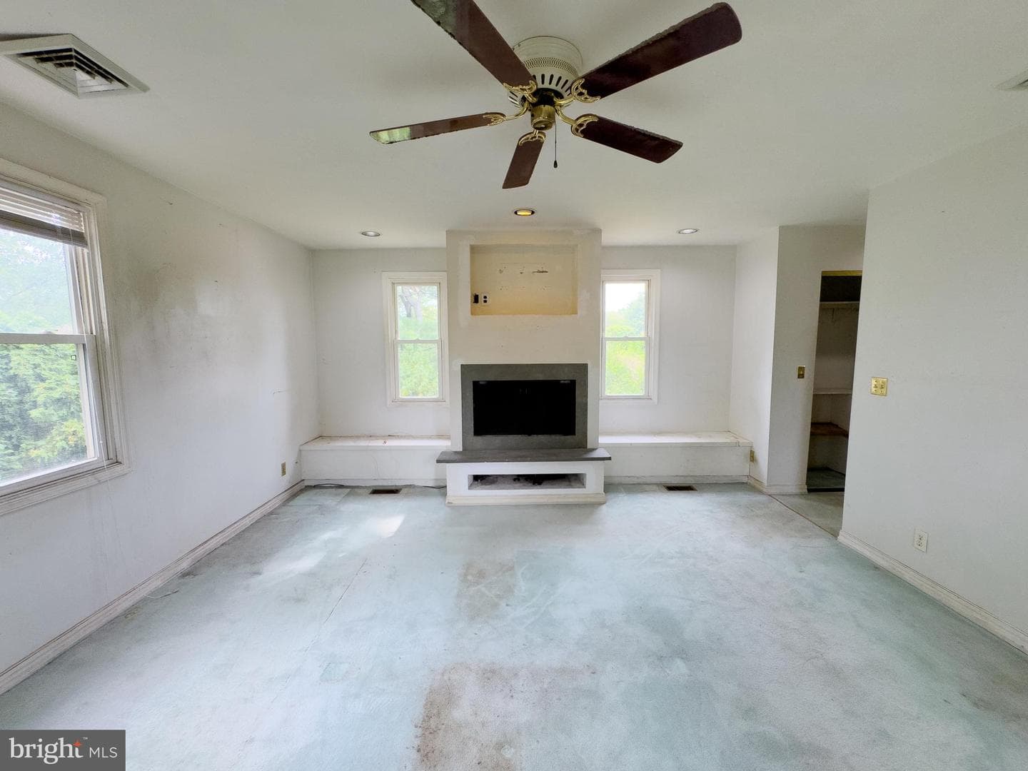 207 Vaughn Road photo 18