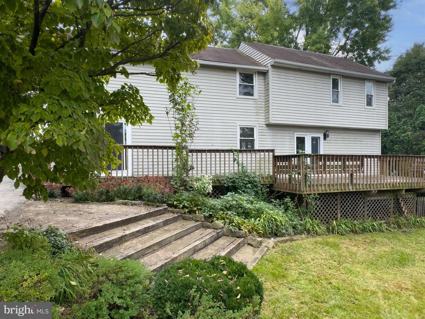 207 Vaughn Road photo 23