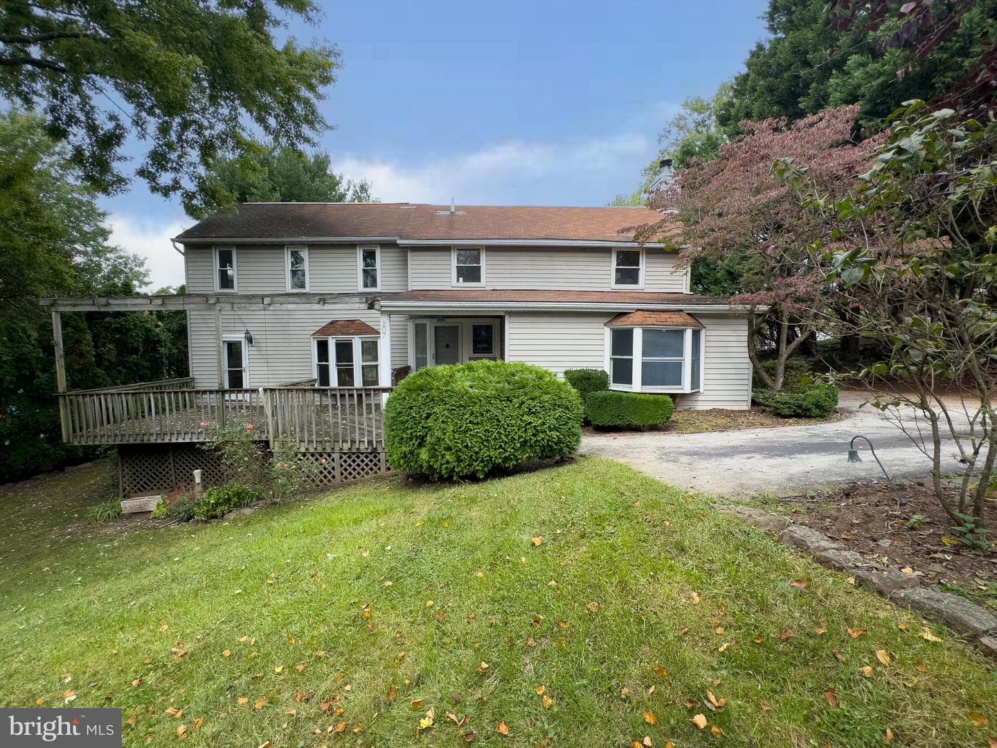 207 Vaughn Road photo 3