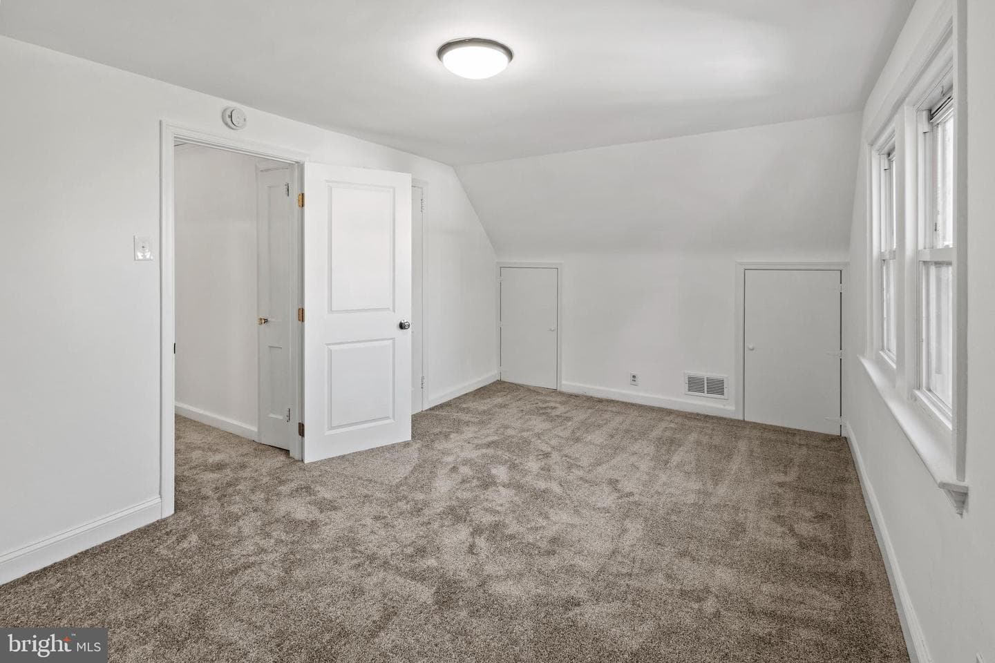 1504 Astor Street photo 23
