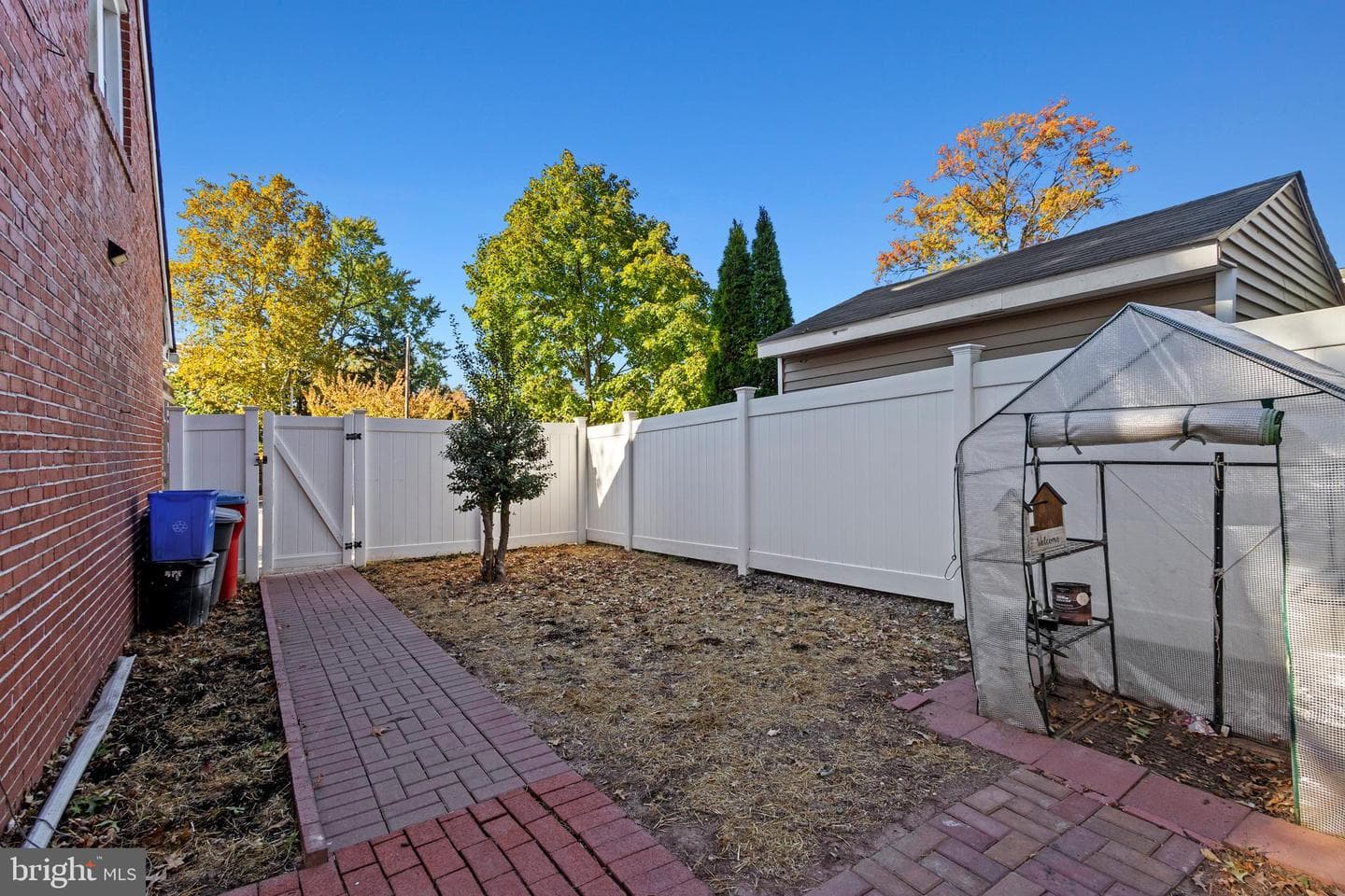 1504 Astor Street photo 34