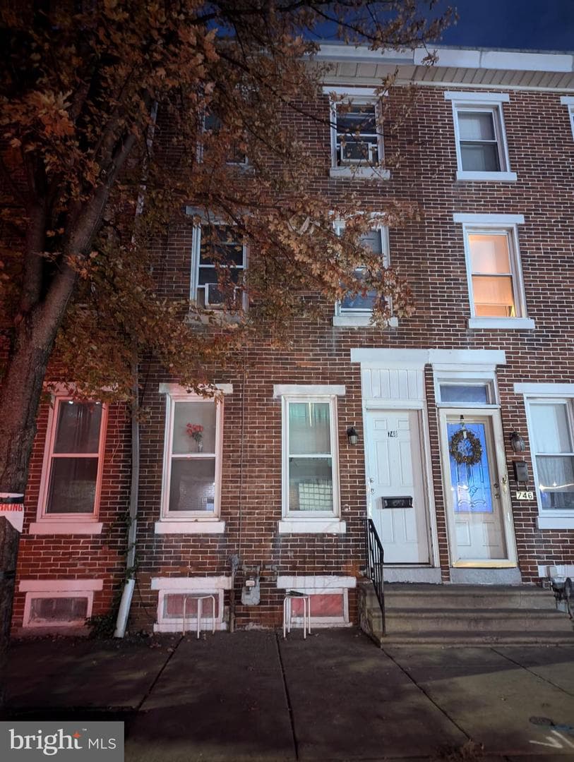 748 Kohn Street photo 2