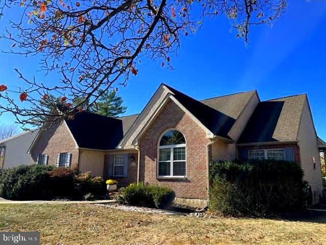 994 Lansdale Avenue photo 2