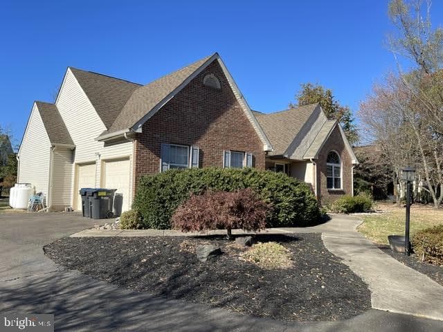 994 Lansdale Avenue photo 3