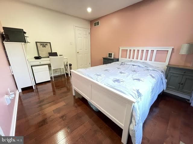 994 Lansdale Avenue photo 32
