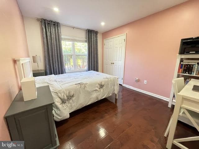 994 Lansdale Avenue photo 33