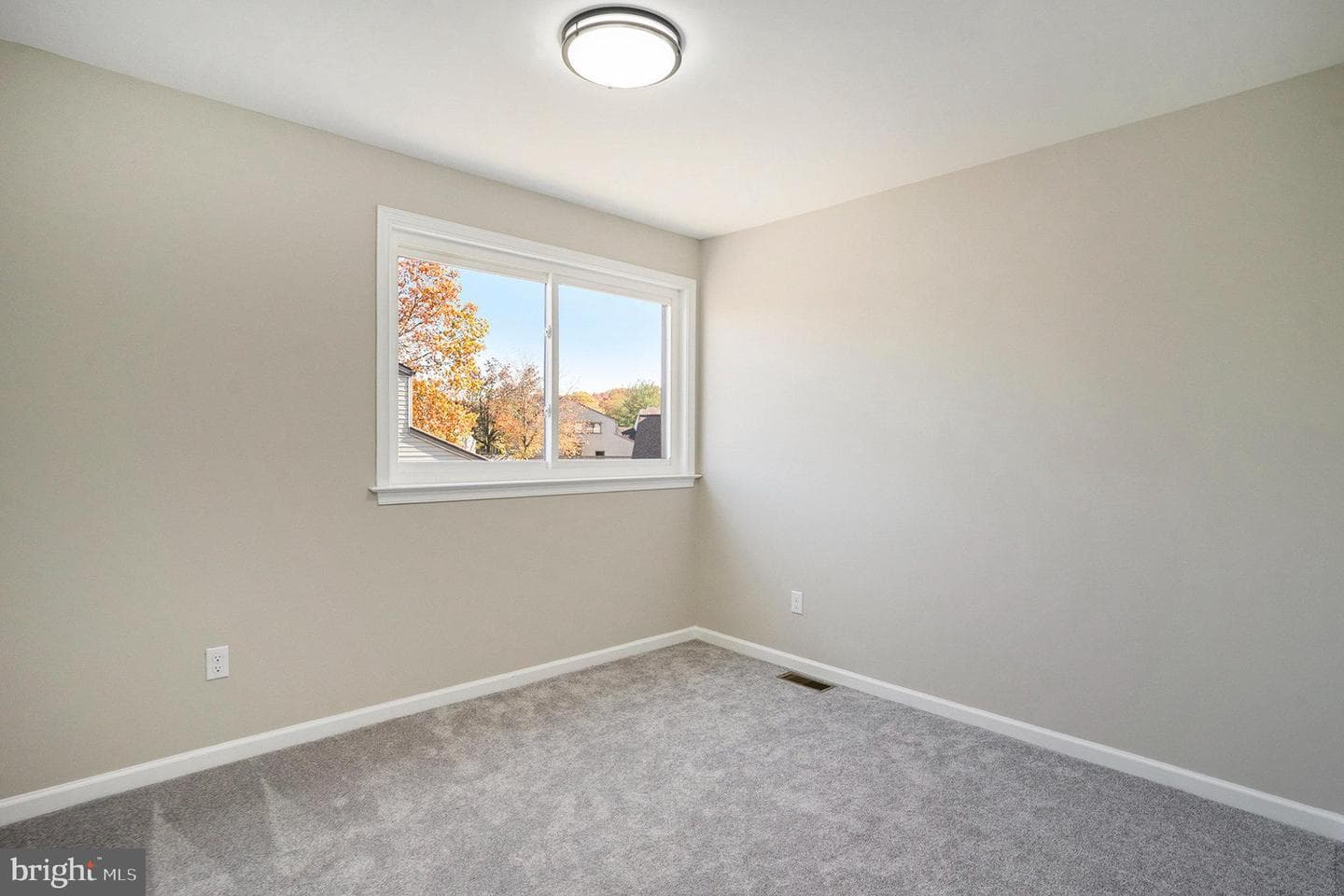 352 Bridge Street photo 10