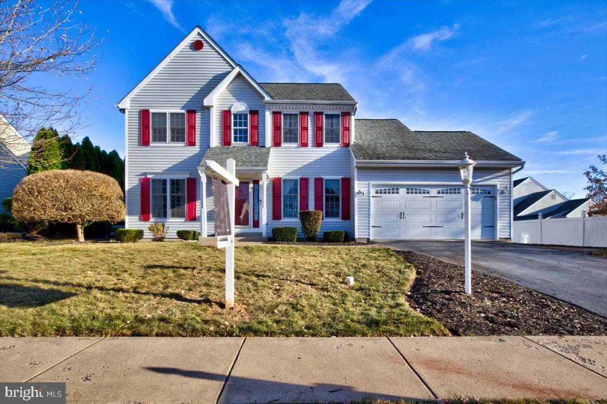 205 Bayberry Drive photo 2