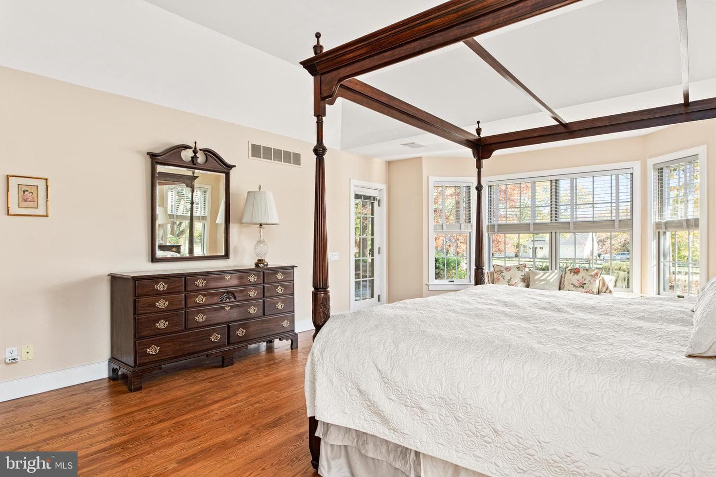 904 Evans Road photo 31