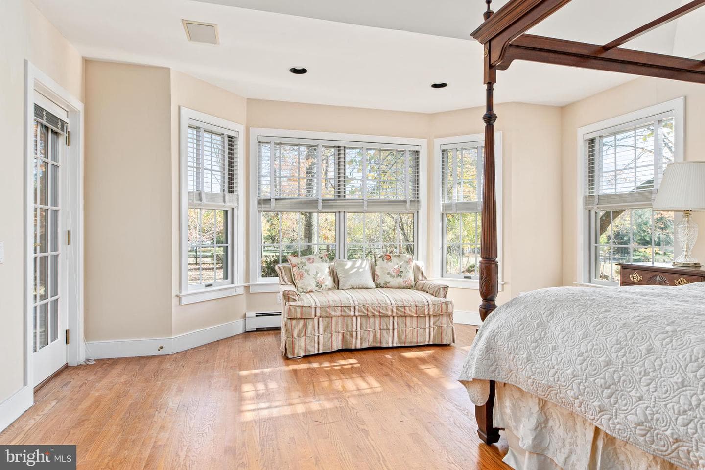 904 Evans Road photo 32