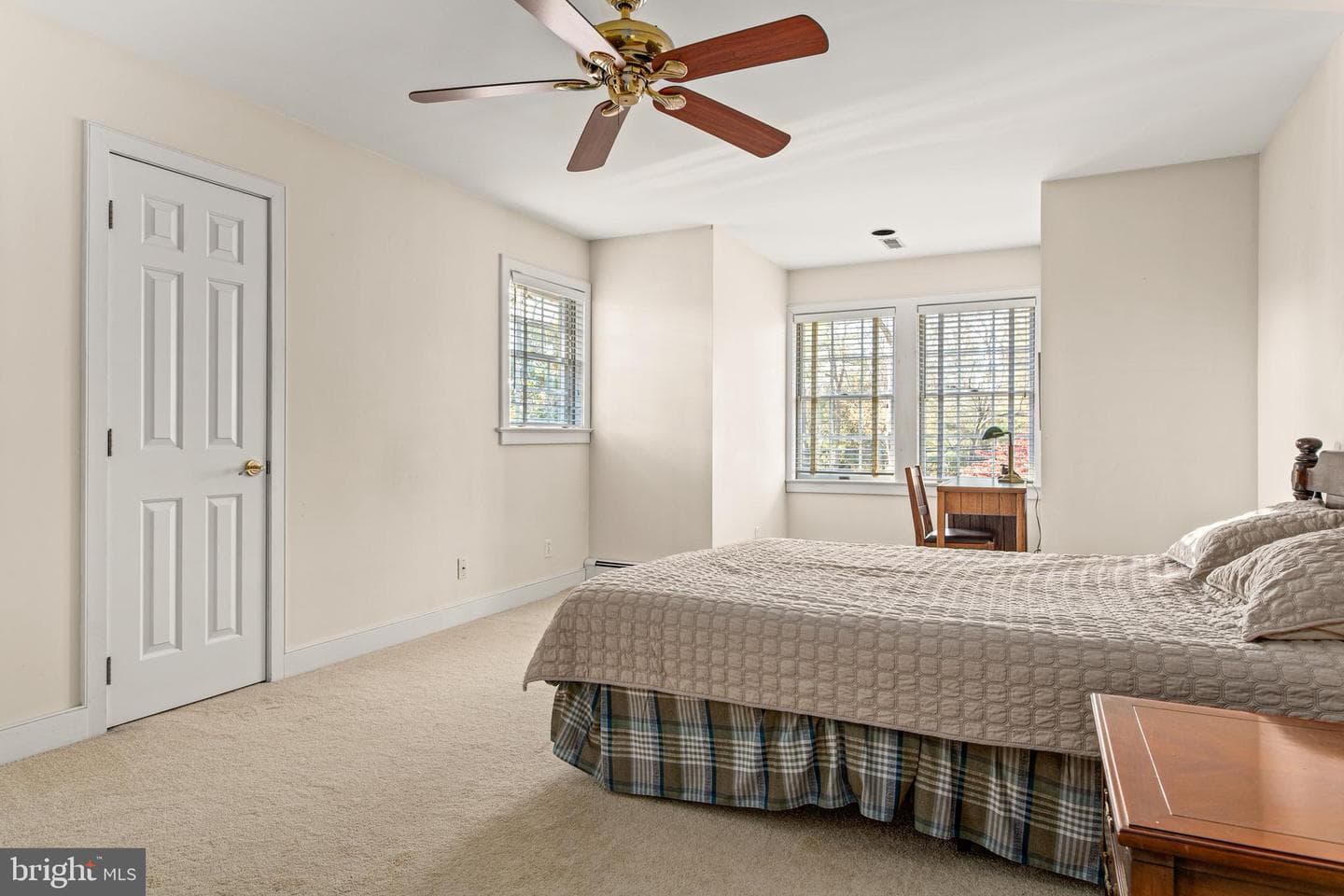 904 Evans Road photo 42