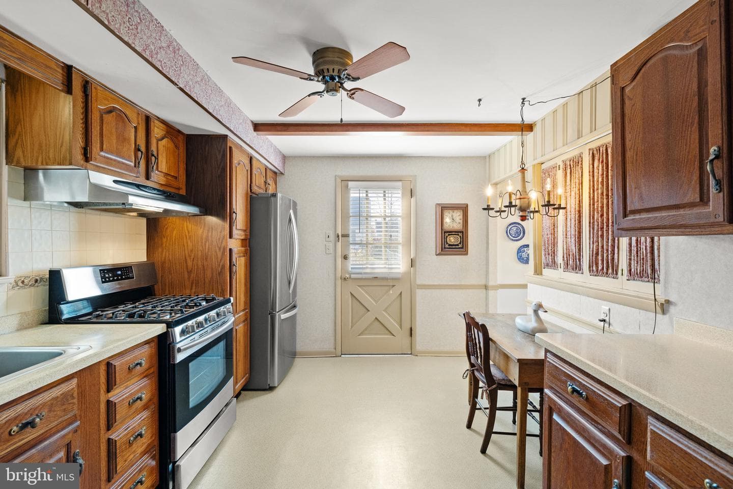1707 Sycamore Avenue photo 15