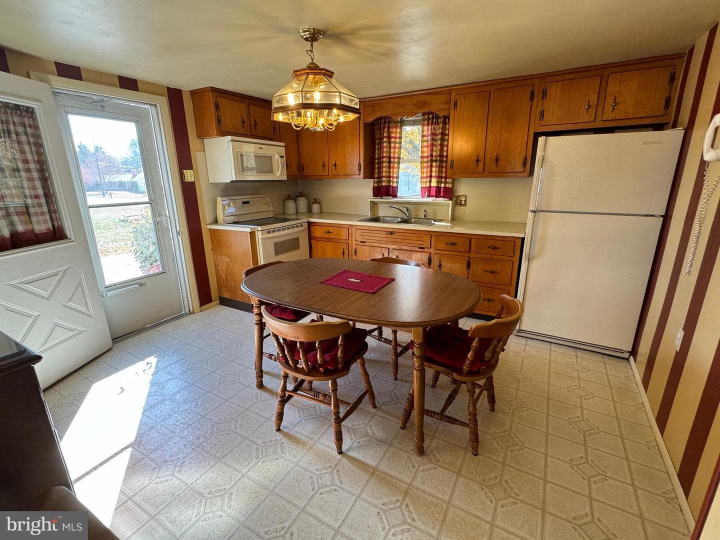 1241 2nd Avenue photo 12