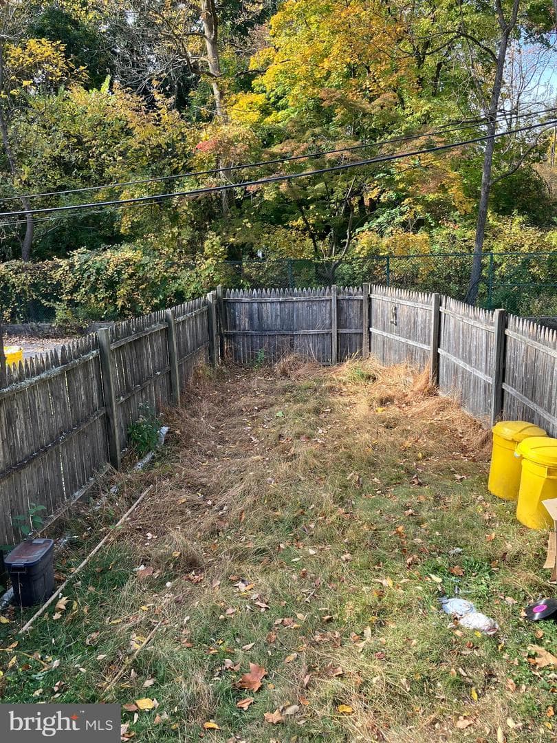 372 W Spring Avenue photo 9