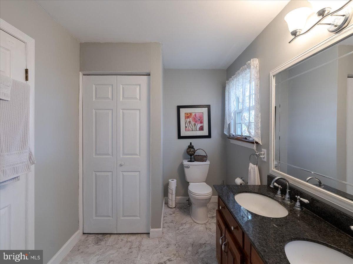 7004 Shawnee Circle photo 22