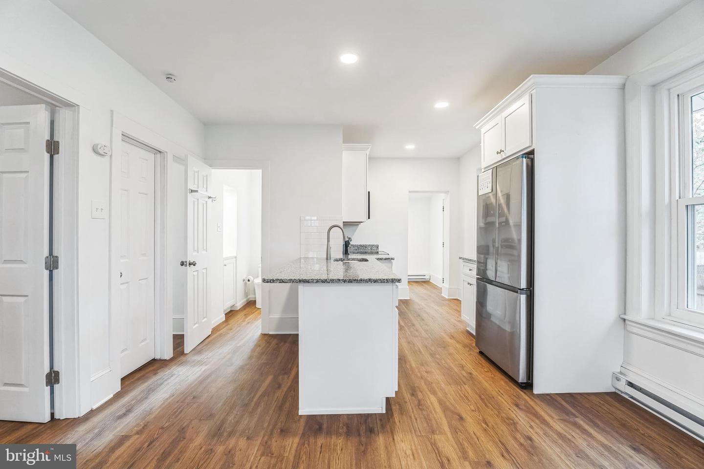 10 Jefferson Avenue photo 10