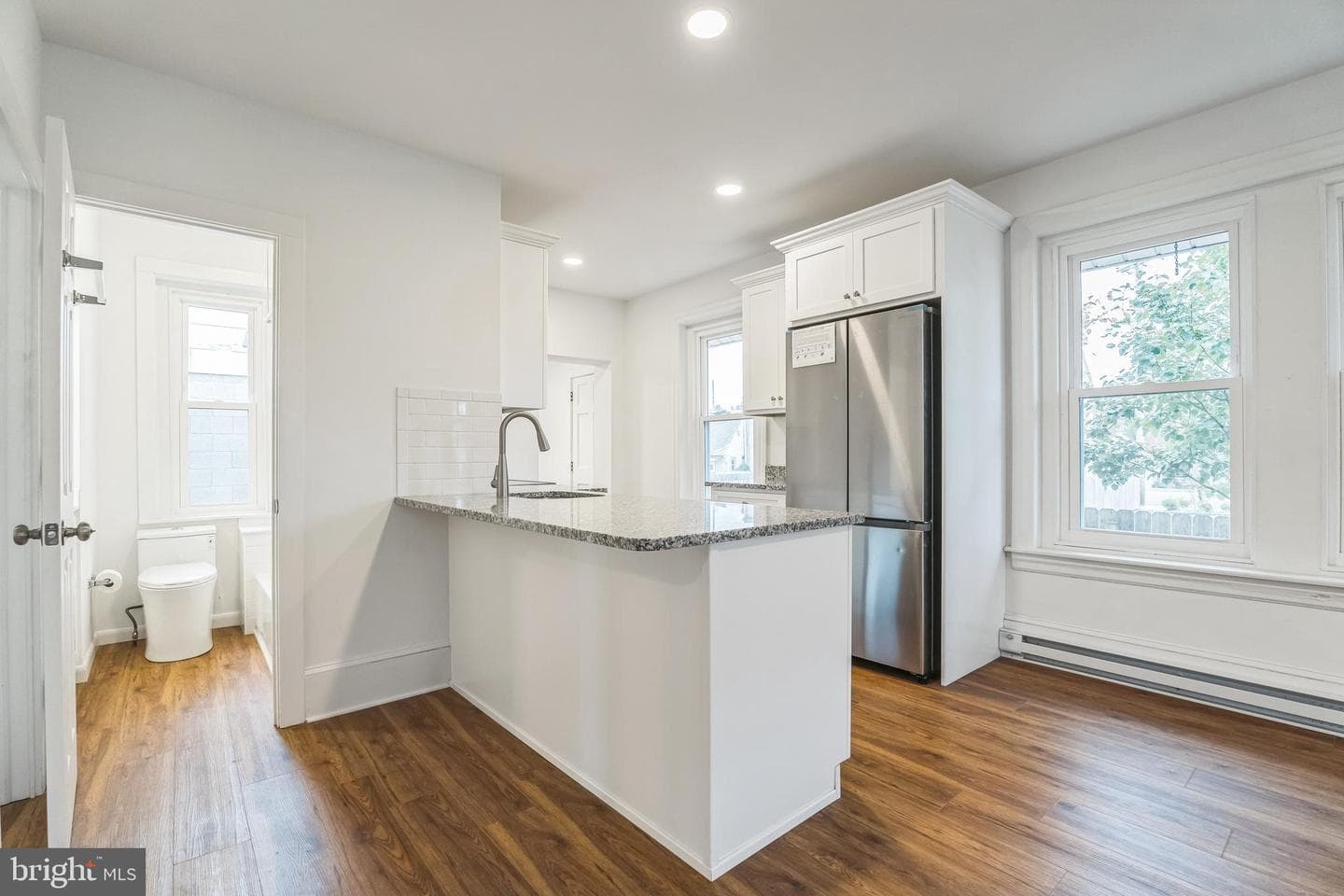 10 Jefferson Avenue photo 11