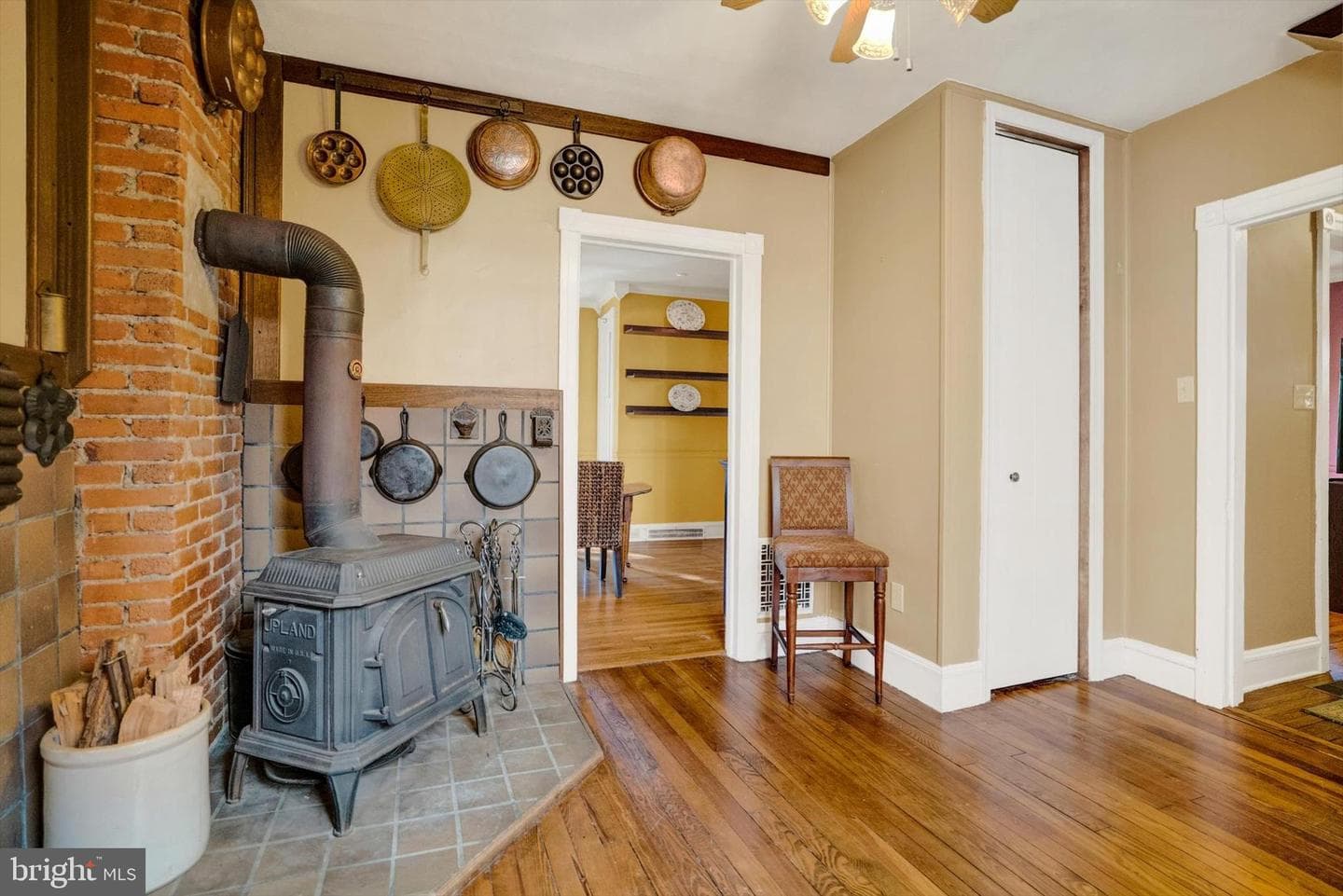 339 Shearer Street photo 8
