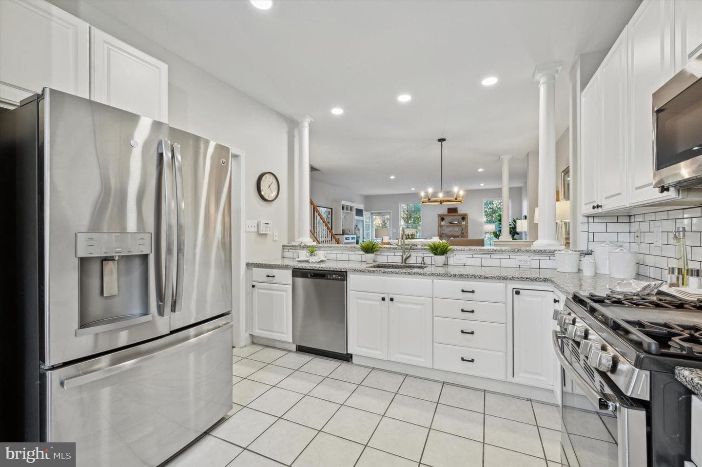 405 W Elm Street photo 4