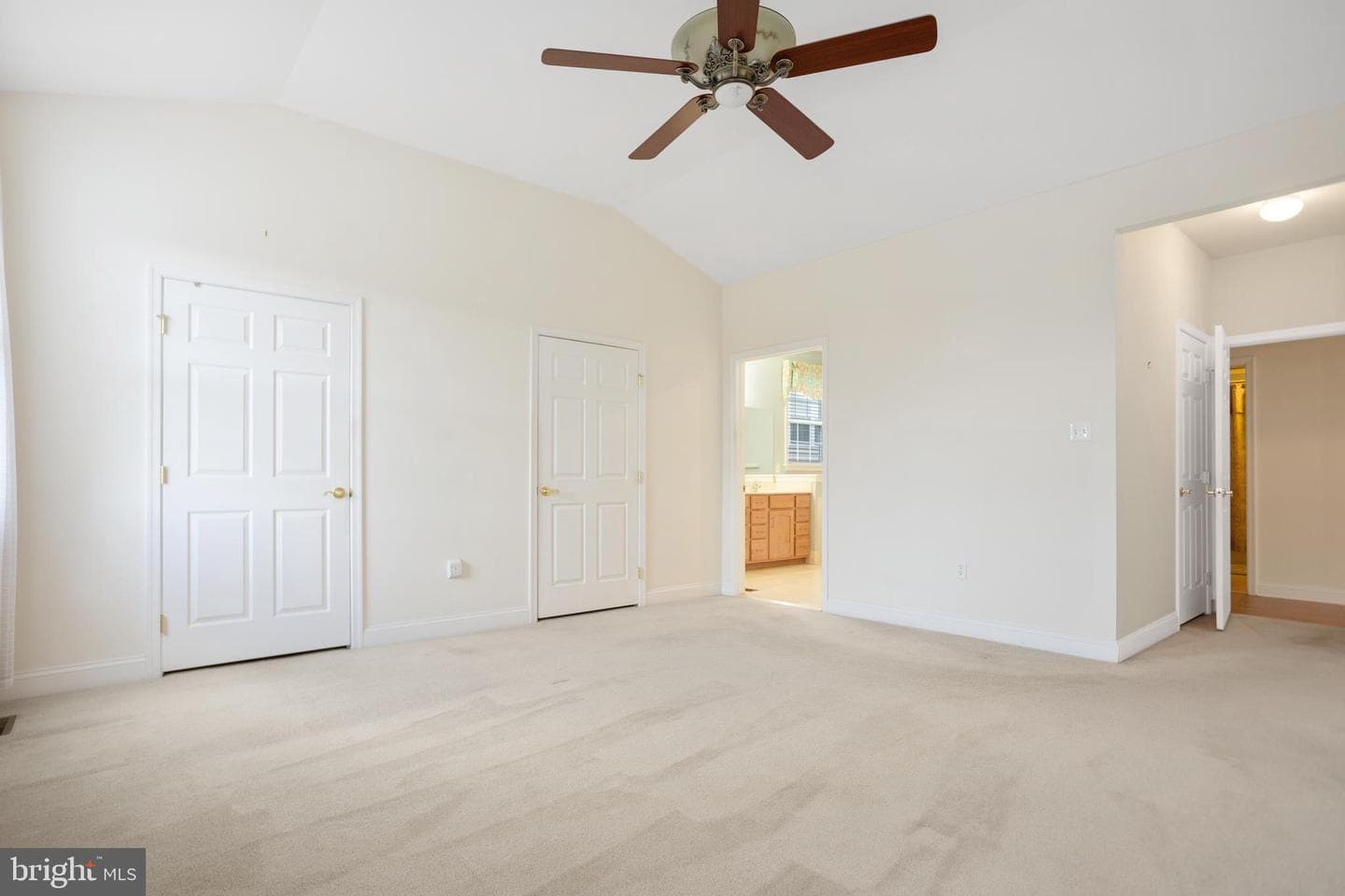 4327 Meadowridge Lane photo 20