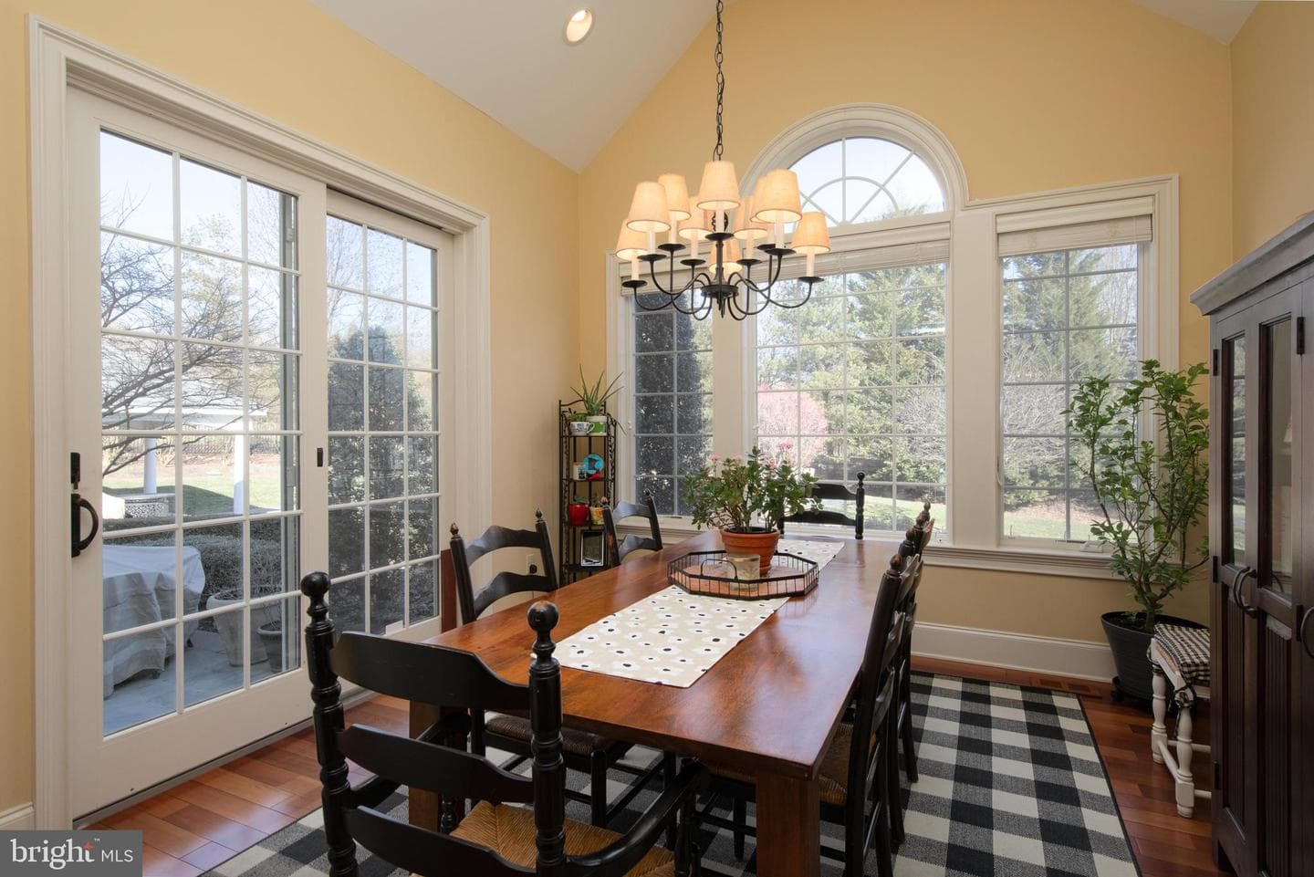 1733 School House Ln photo 20