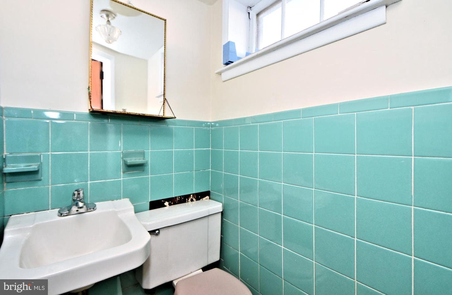 1401 E Mermaid Lane photo 12