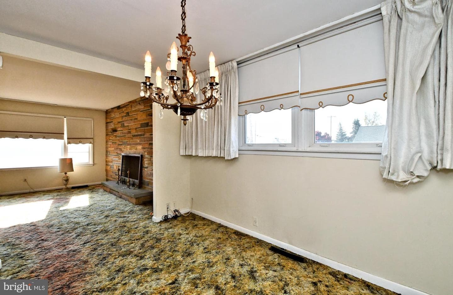 1401 E Mermaid Lane photo 4