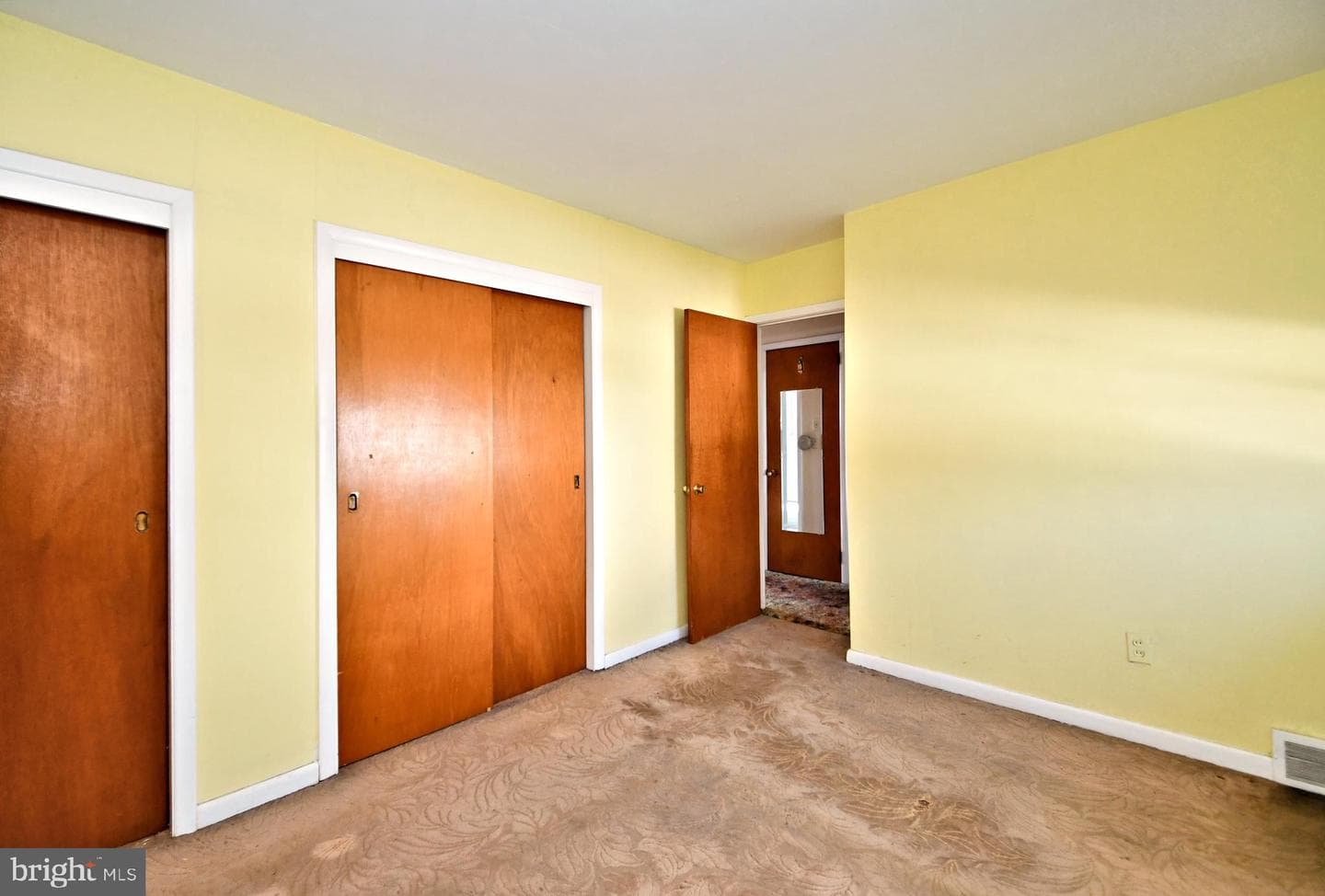 1401 E Mermaid Lane photo 9