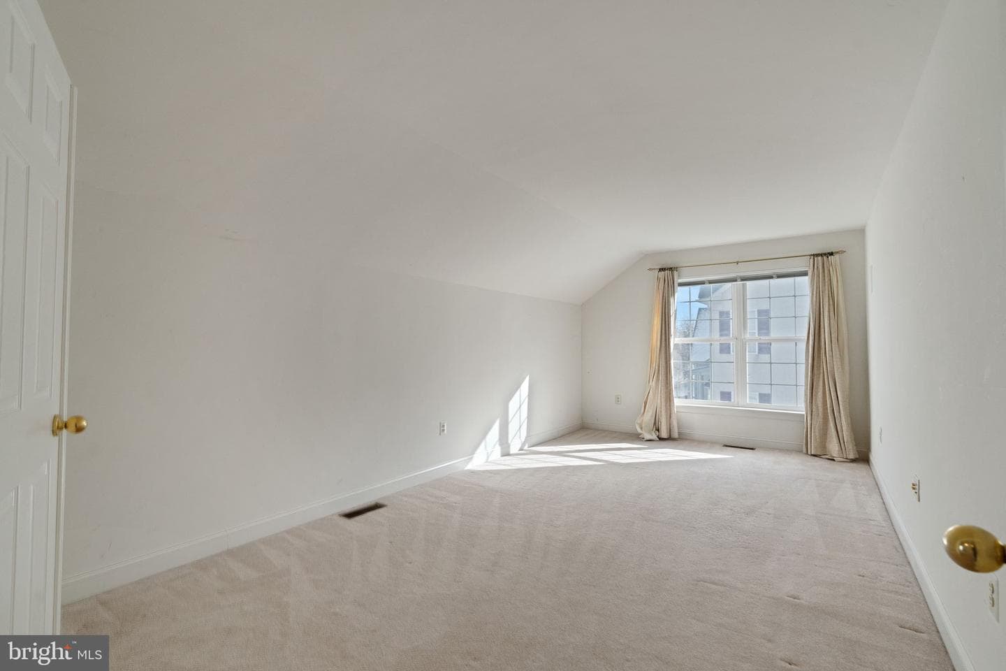 126 Avondale Drive photo 25