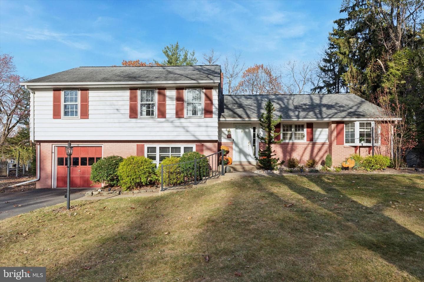 104 White Oak Road photo 1