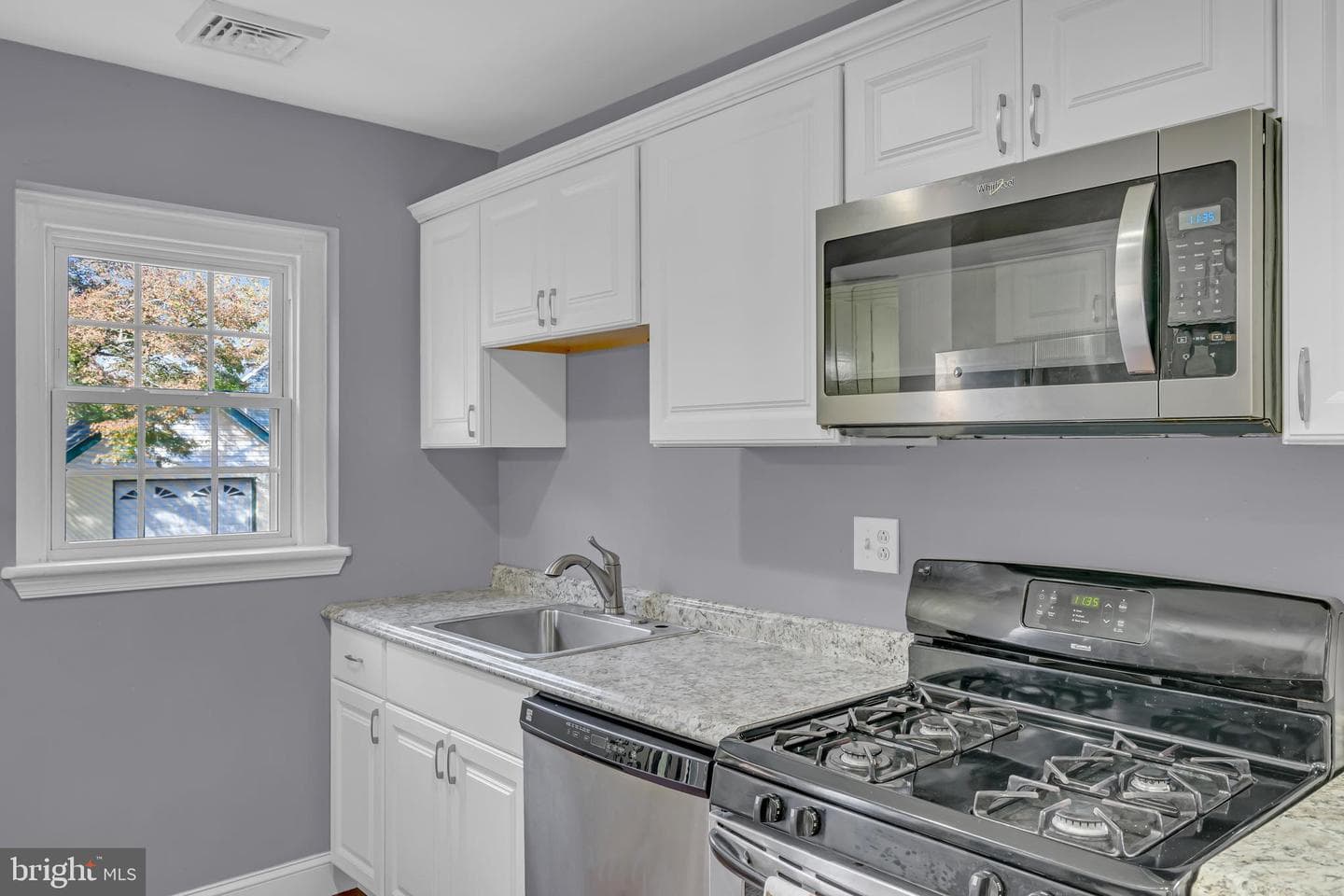 1534 Linden Avenue photo 25