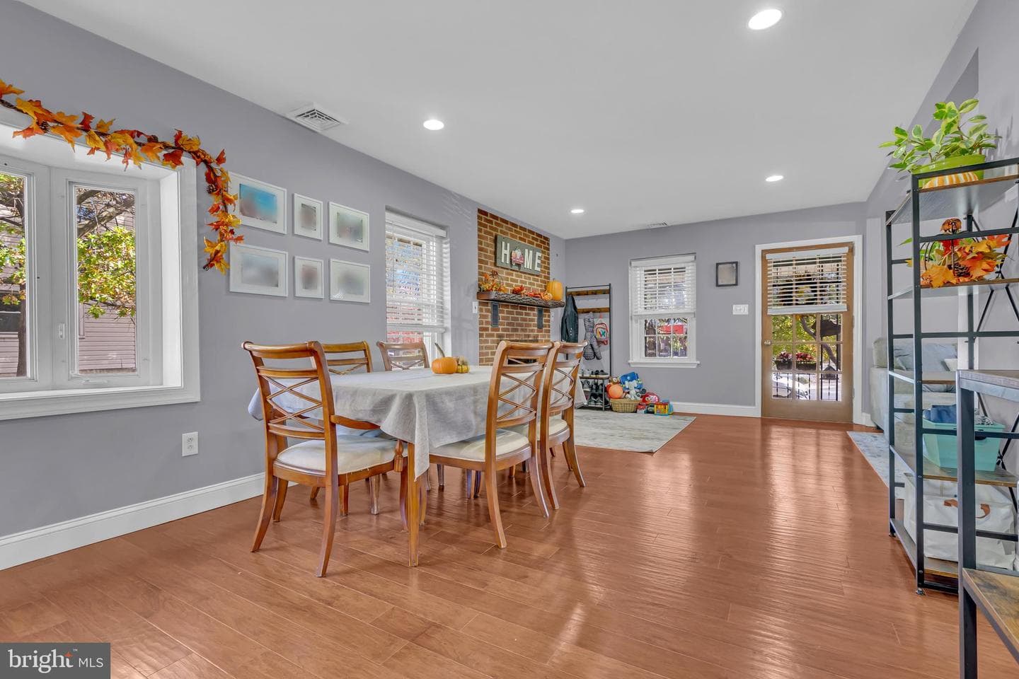 1534 Linden Avenue photo 28