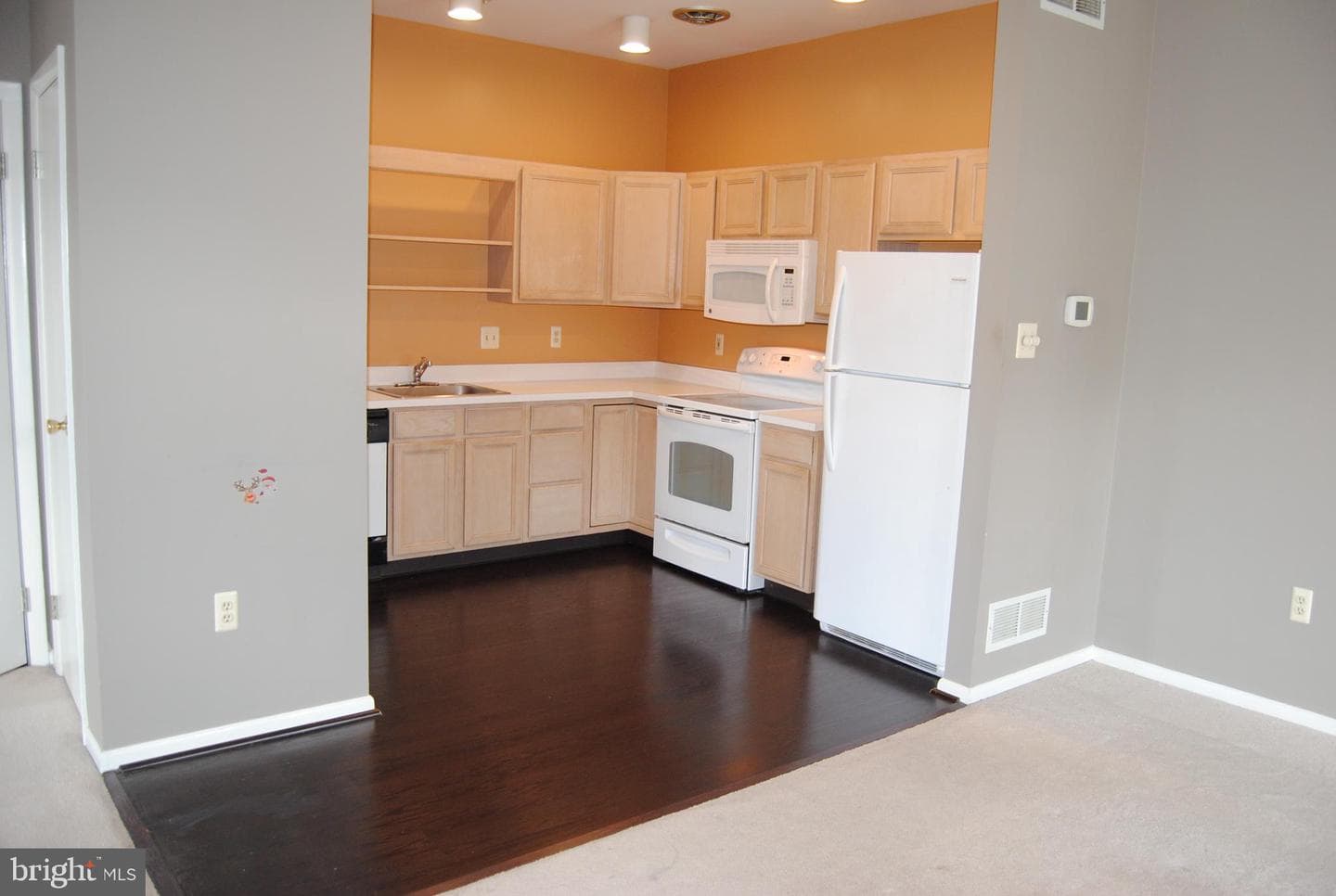 2504 Noras Court #2504 photo 8