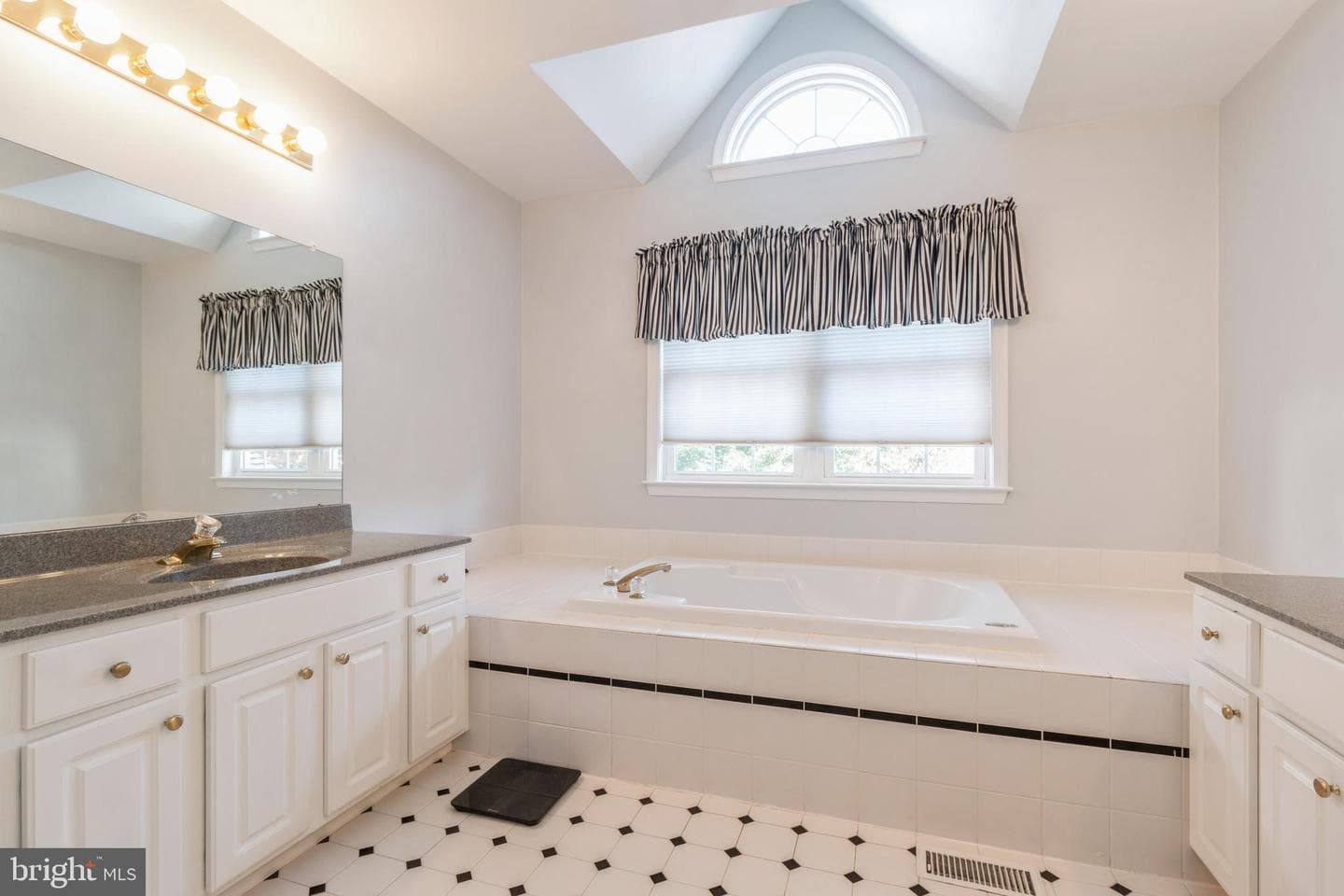 207 Rampart Place #173 photo 19