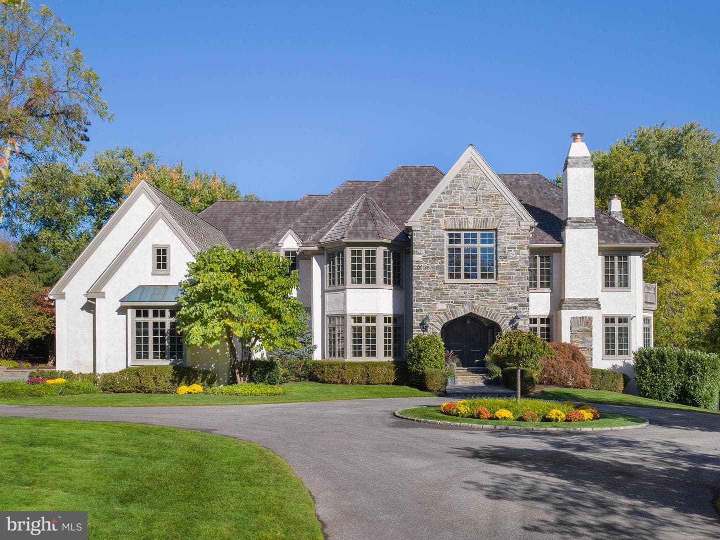 340 Baintree Road photo 2