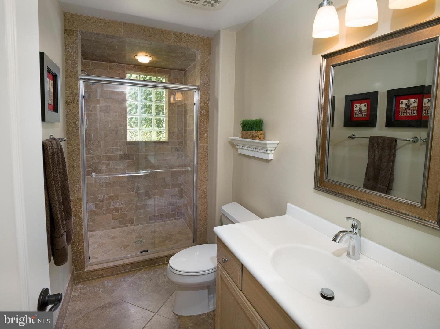 340 Baintree Road photo 44