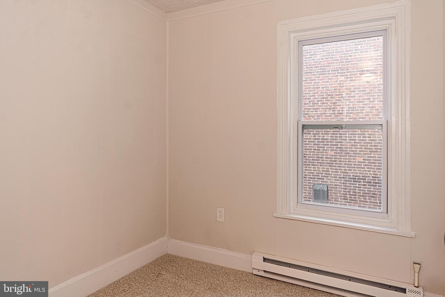 641 Walnut Street photo 17