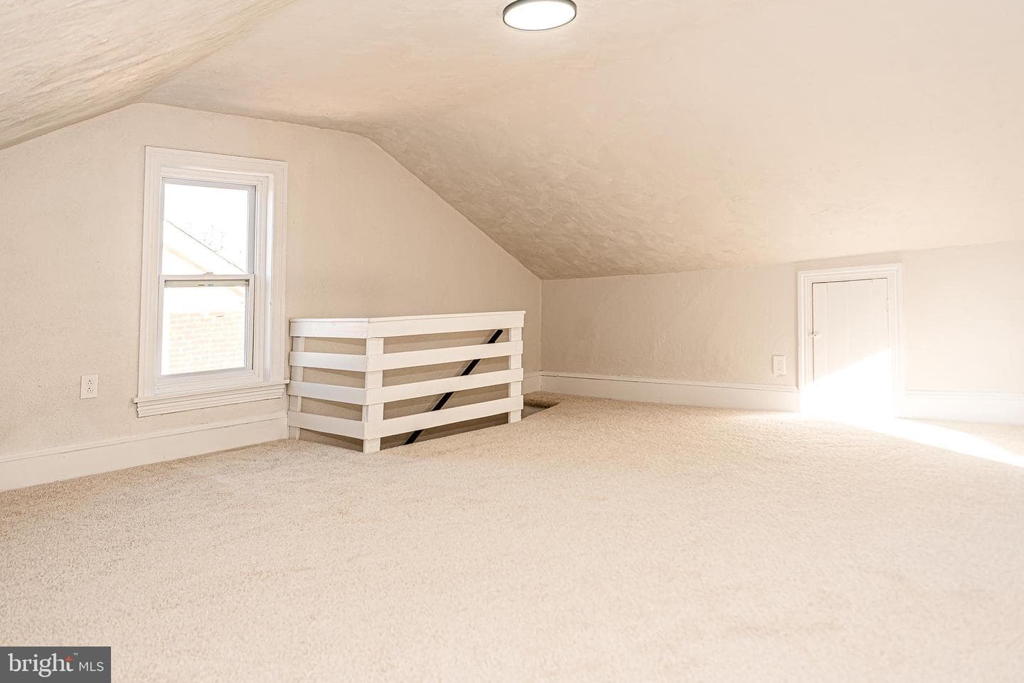 641 Walnut Street photo 23