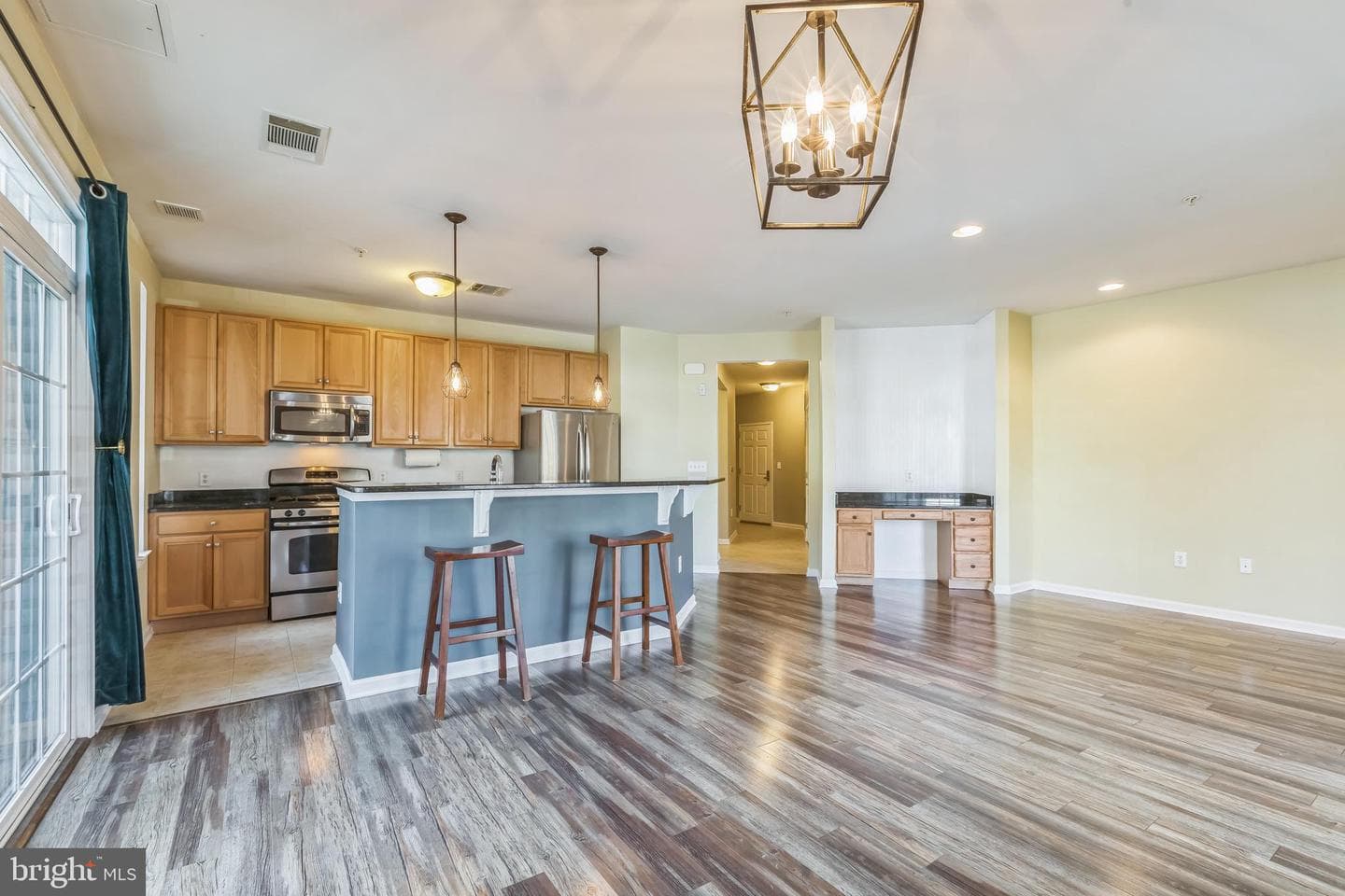 350 W Elm Street #3121 photo 14