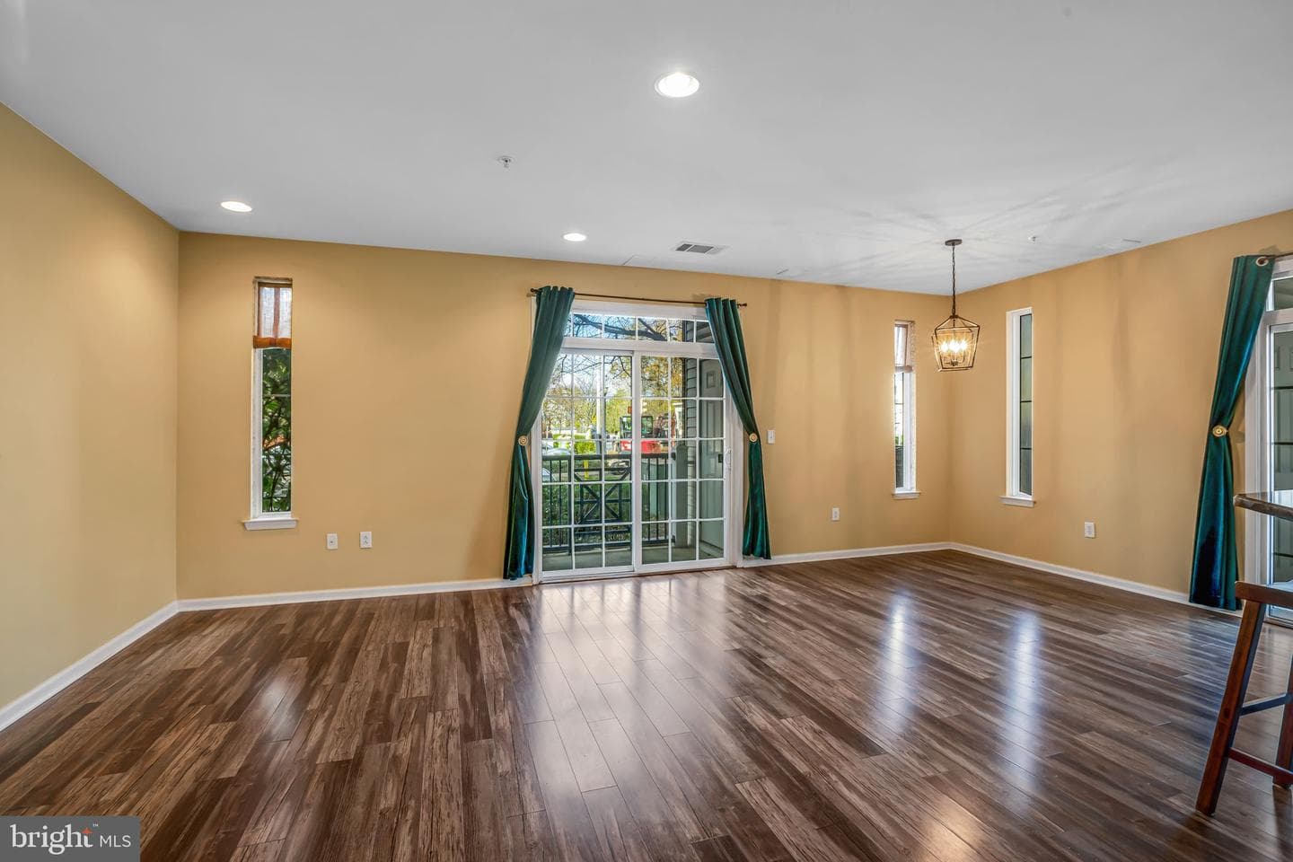 350 W Elm Street #3121 photo 17