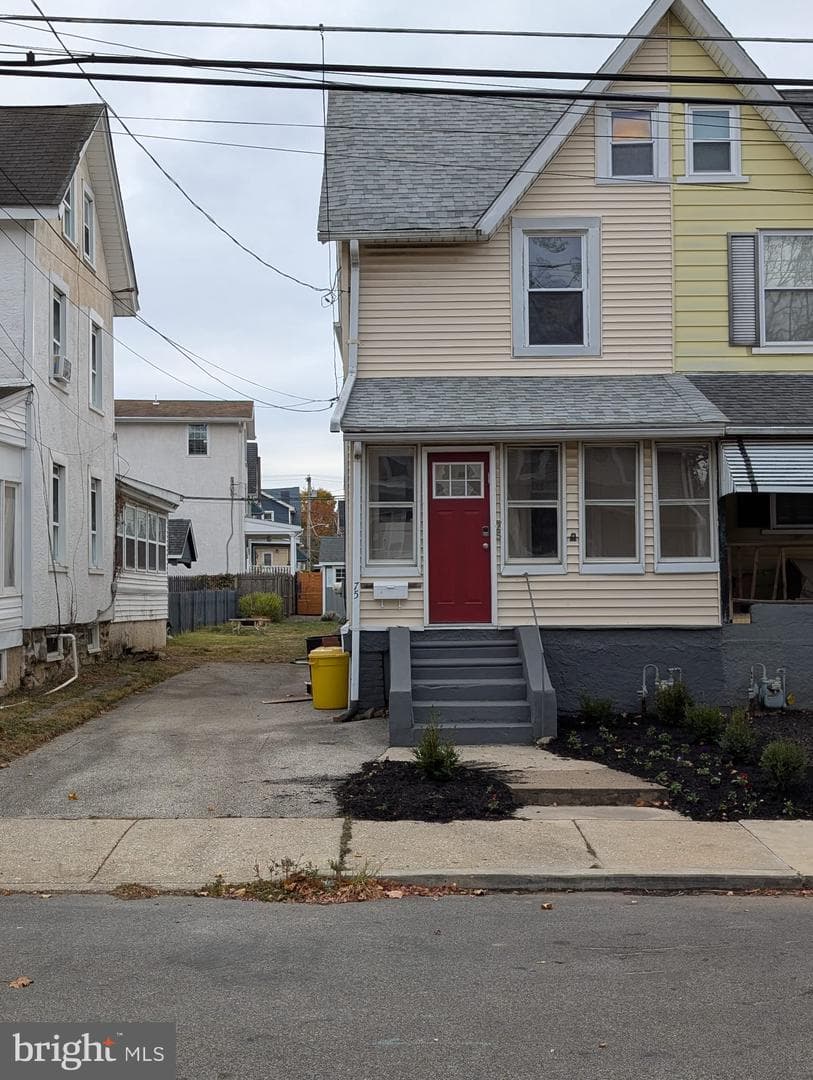 75 Holland Avenue