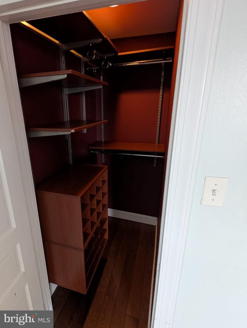 75 Holland Avenue photo 17