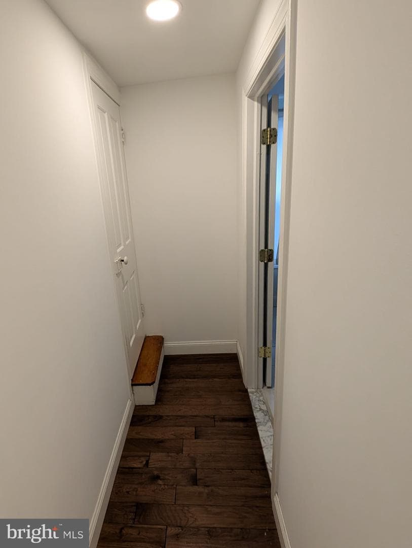 75 Holland Avenue photo 25