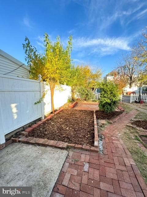72 S Charlotte Street photo 4