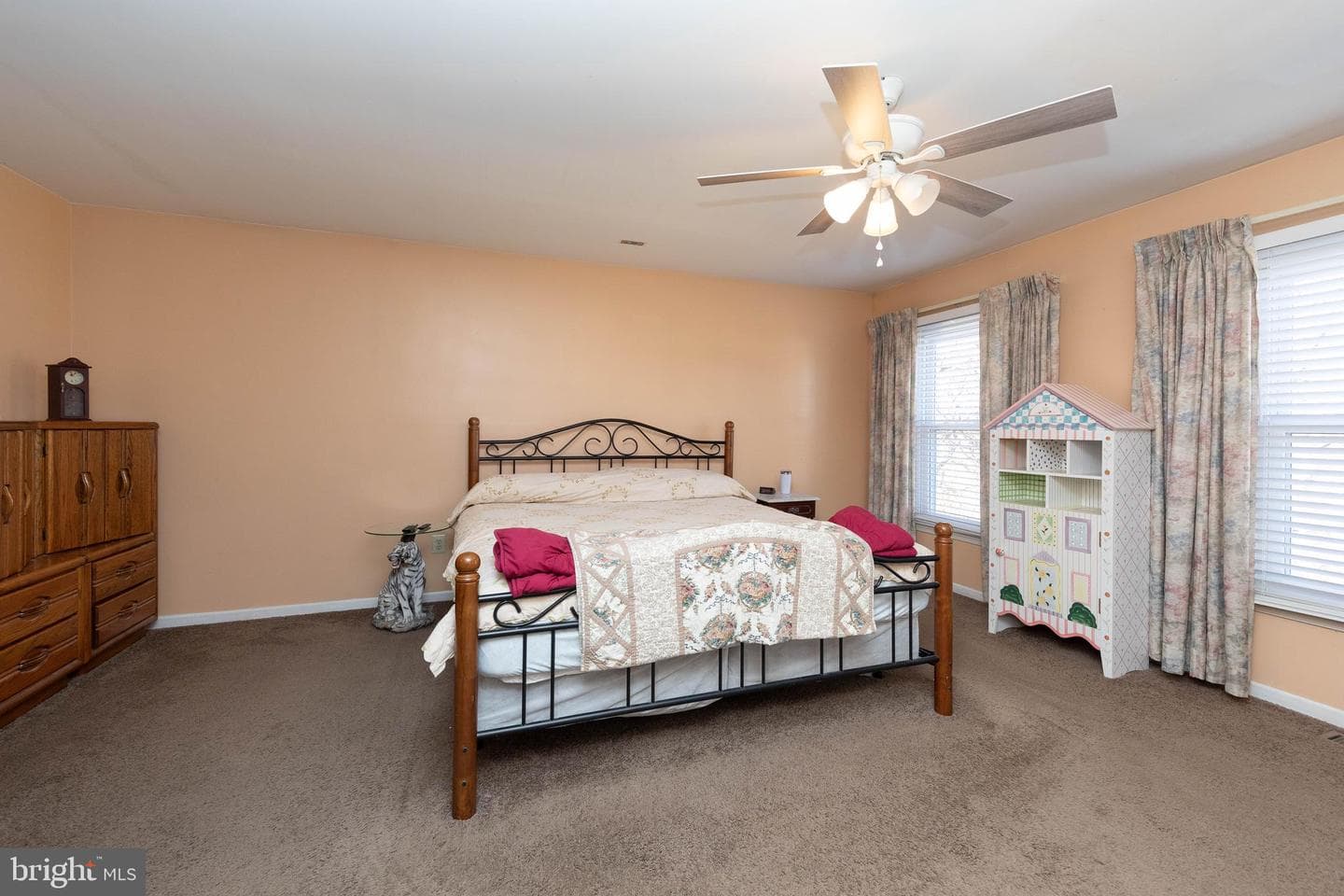102 Runnymede Drive photo 41