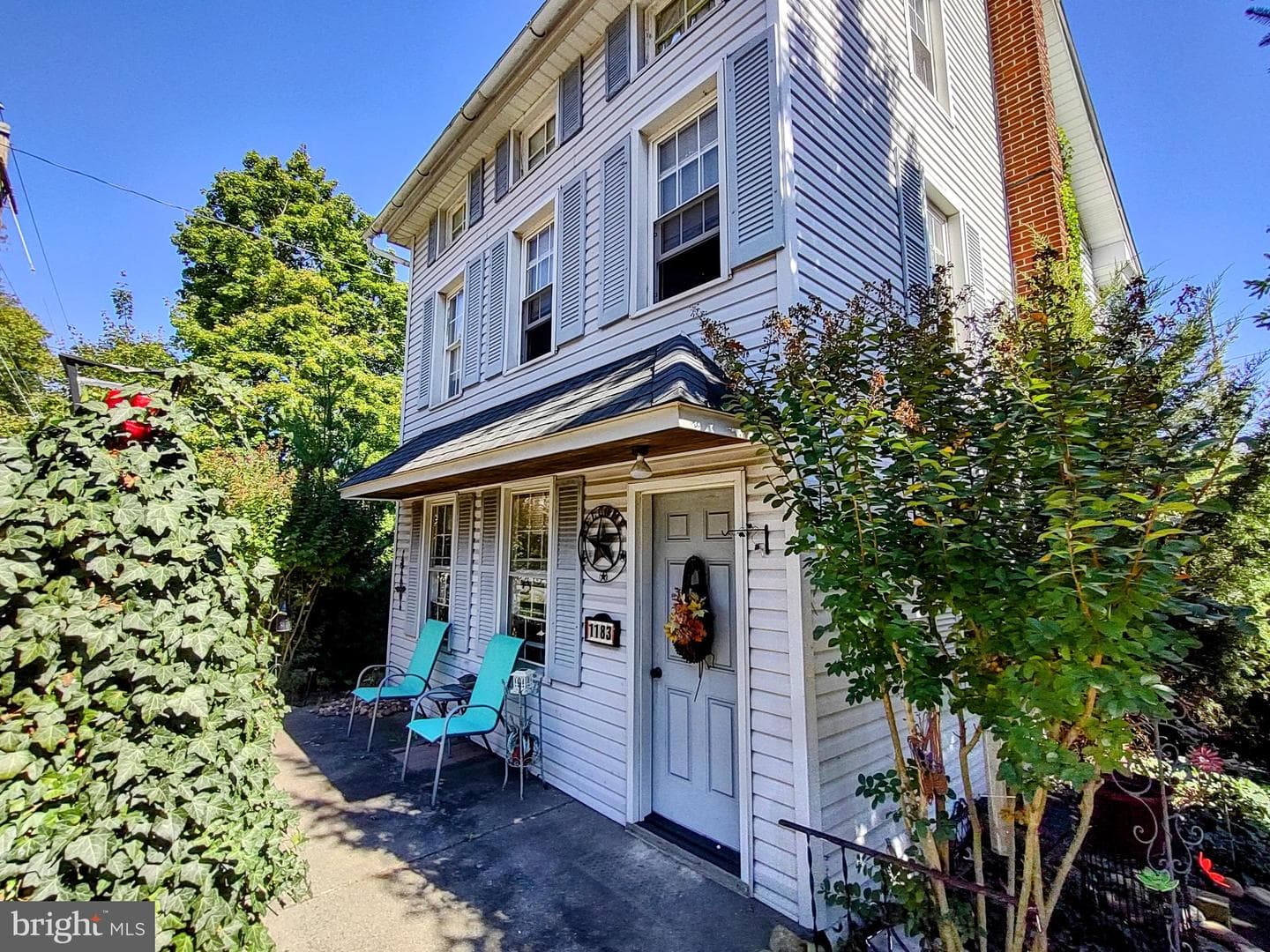 1183 Main Street photo 2